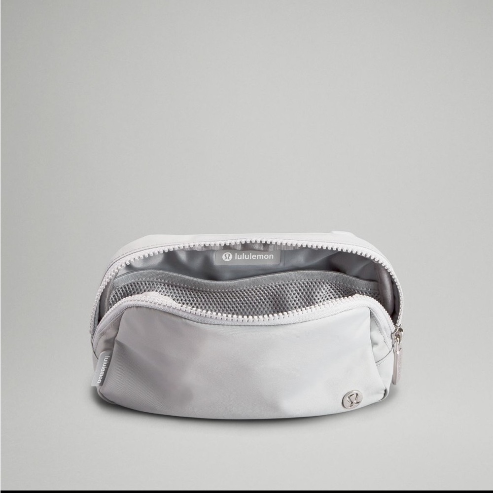 SOLD- NWT Lululemon Everywhere Belt Bag 1L silver drop/white - Picture 6 of 7